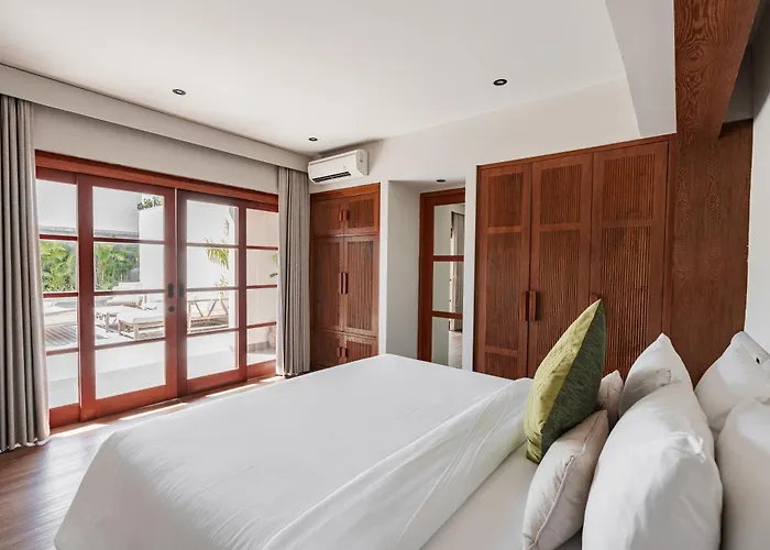 Villa The Urban Retreat Private Pool With Butler For Families & Groups